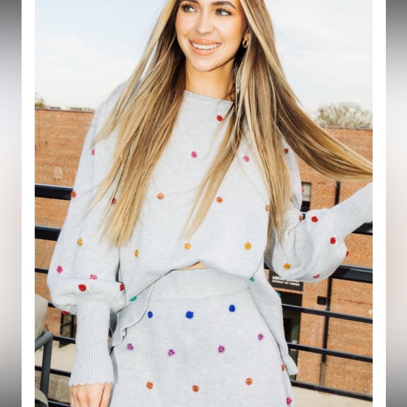 Queen Of Sparkles Bestsellers
Grey Glitter Rainbow Pom
Sweater fall knit casual - Picture 1 of 8